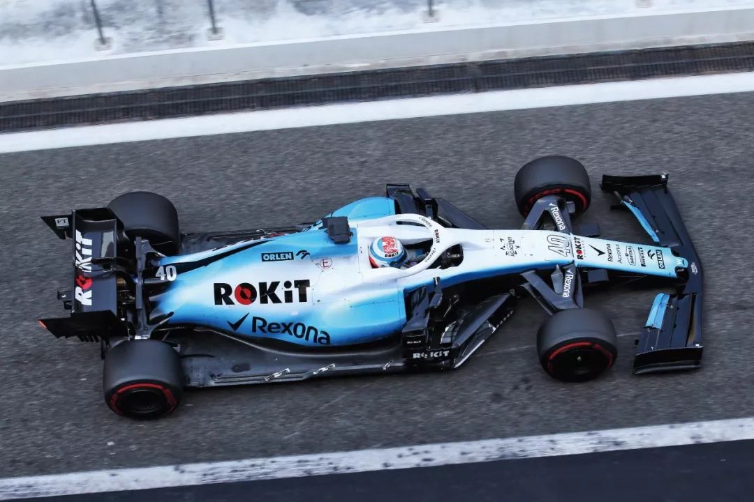 爱游戏-雷诺车队碾压索伯车队,塞恩斯统治全场