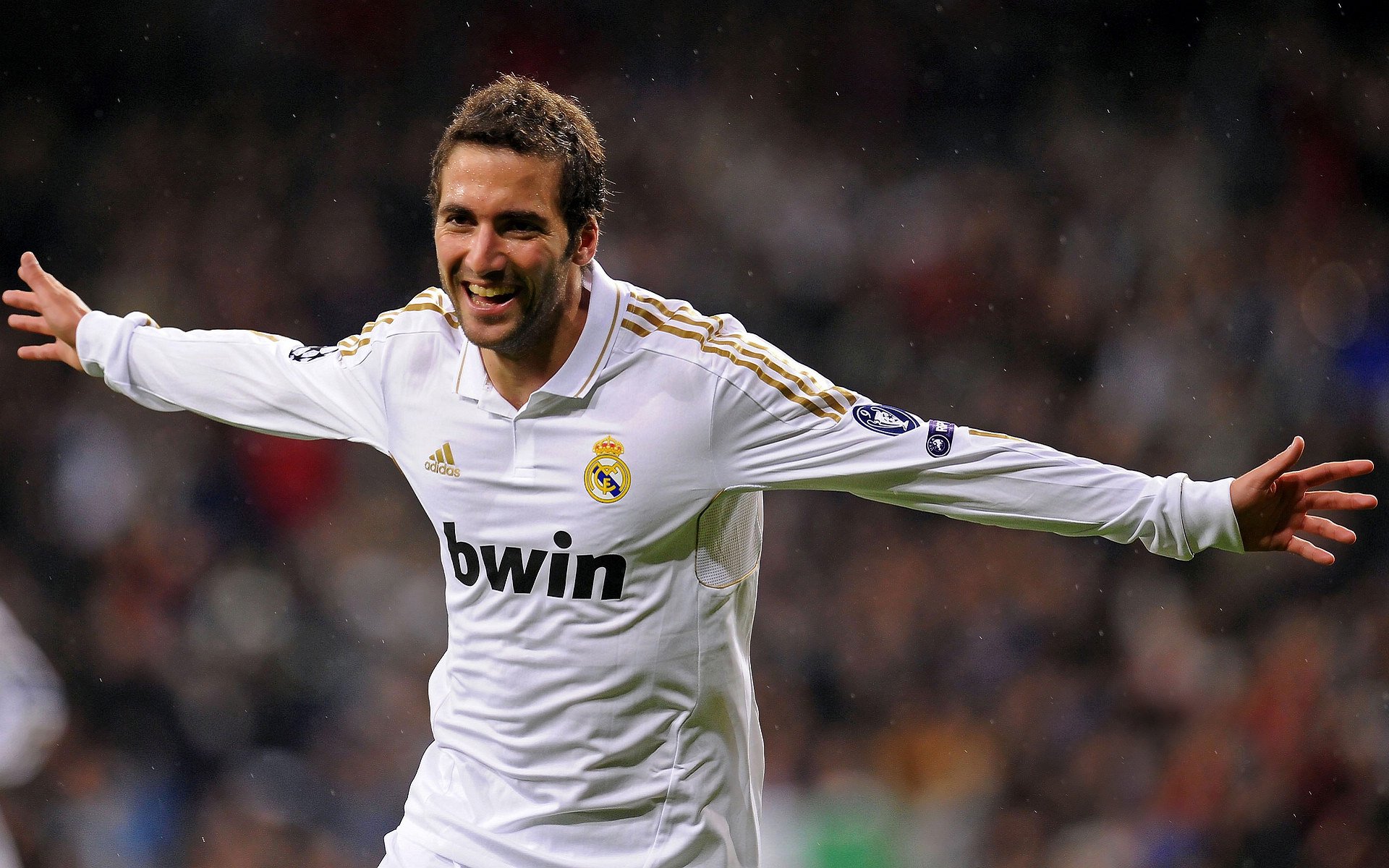 爱游戏APP-勒沃库森压制巴西，当德意志铁骑碾过桑巴舞步，托尼成为关键先生